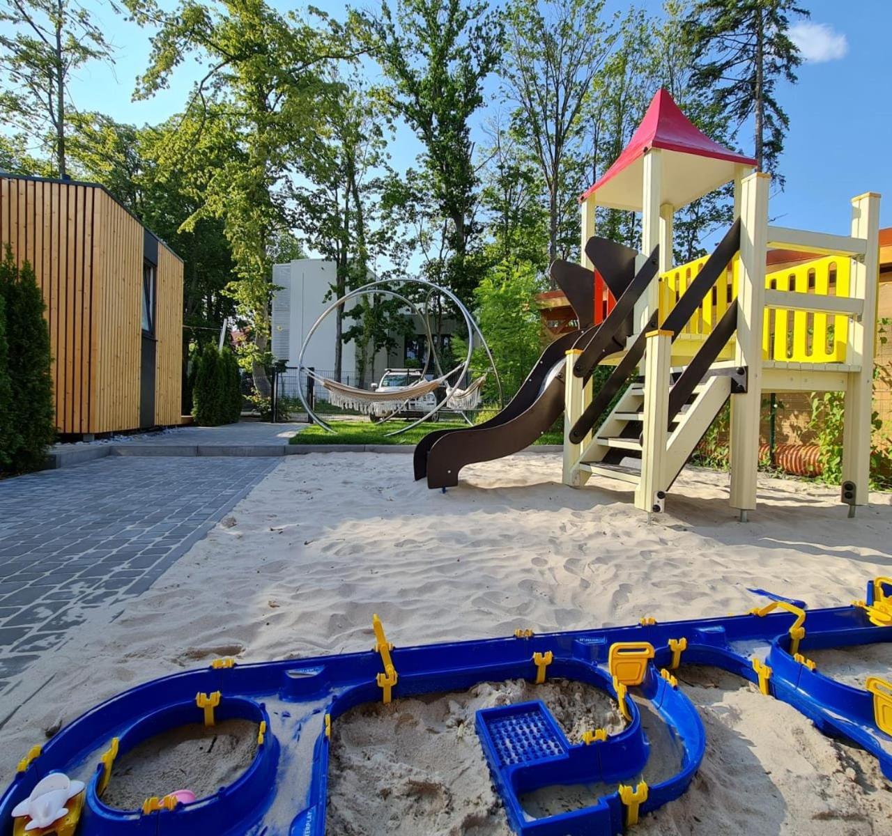 Domki Pod Zaglami Rewal Exterior foto
